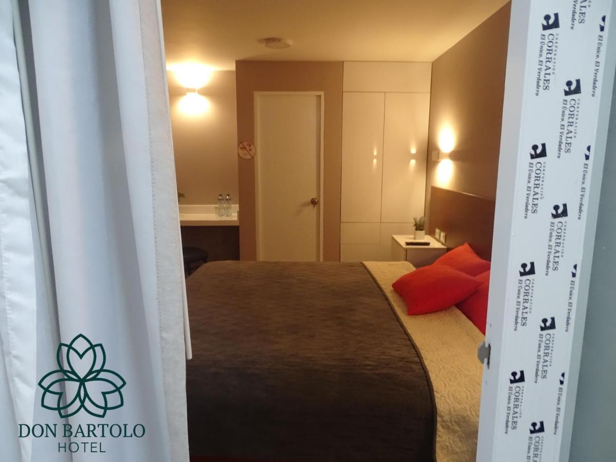 Hotel Don Bartolo Espinar Bagian luar foto