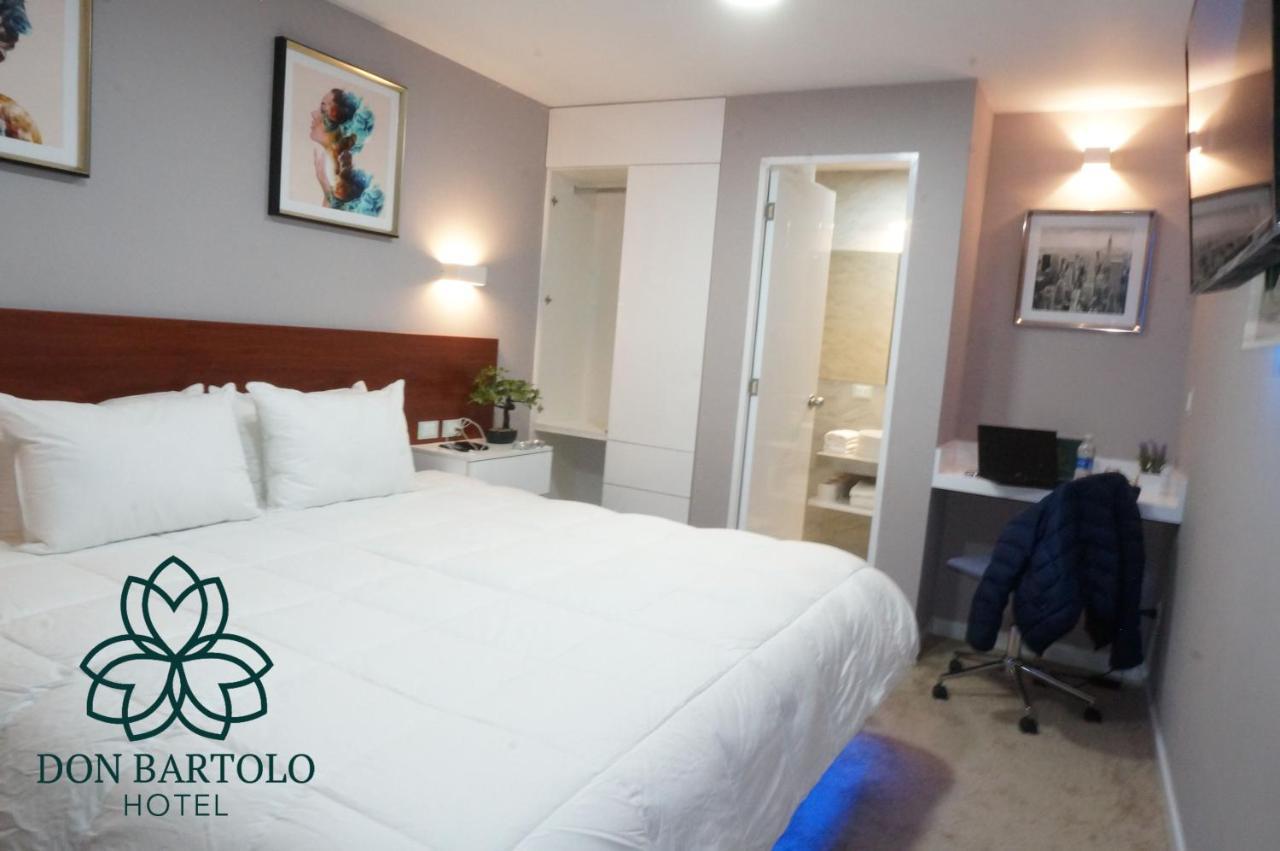 Hotel Don Bartolo Espinar Bagian luar foto