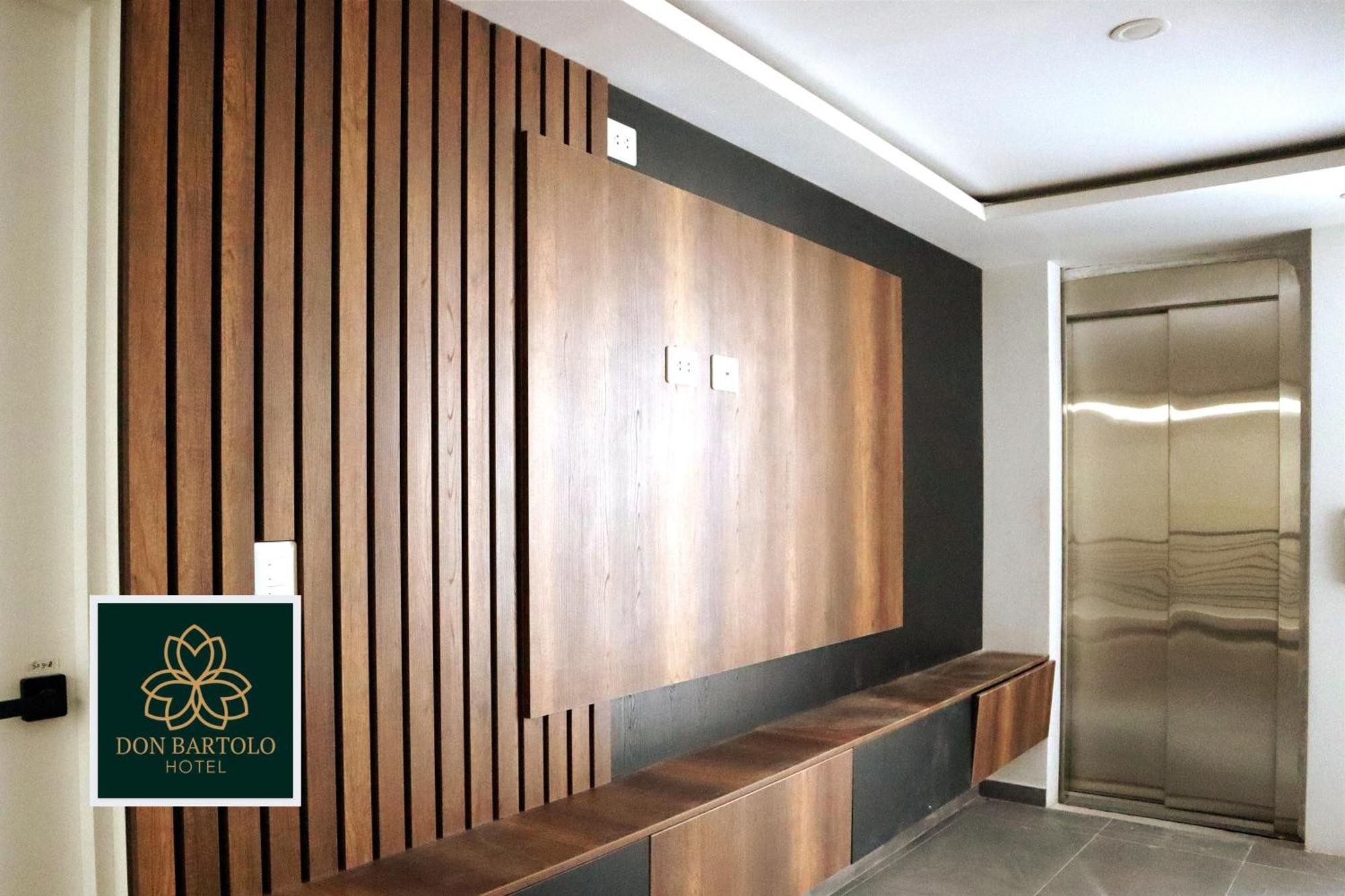 Hotel Don Bartolo Espinar Bagian luar foto