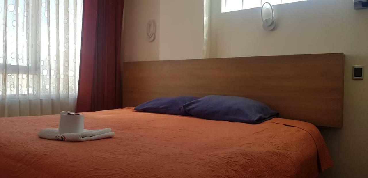 Hotel Don Bartolo Espinar Bagian luar foto