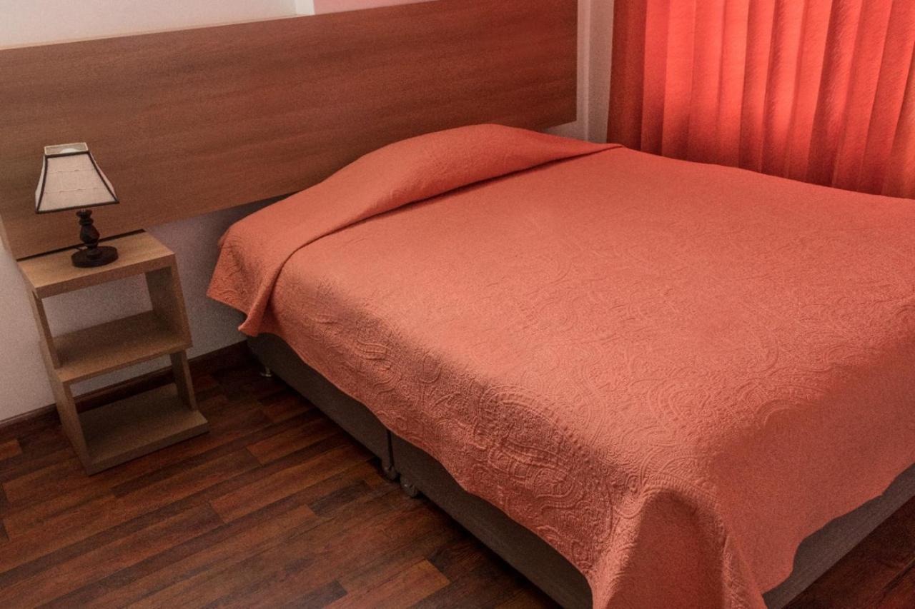 Hotel Don Bartolo Espinar Bagian luar foto