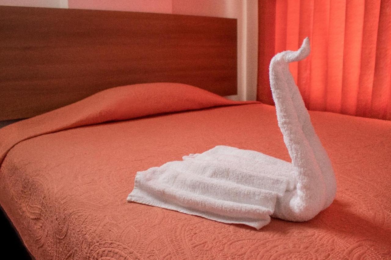 Hotel Don Bartolo Espinar Bagian luar foto